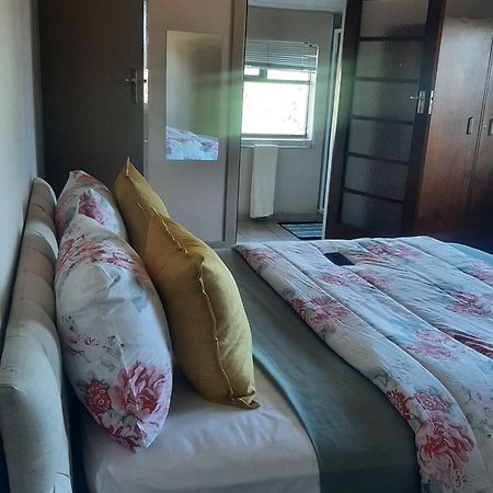 קייפטאון Triple S Guest House מראה חיצוני תמונה