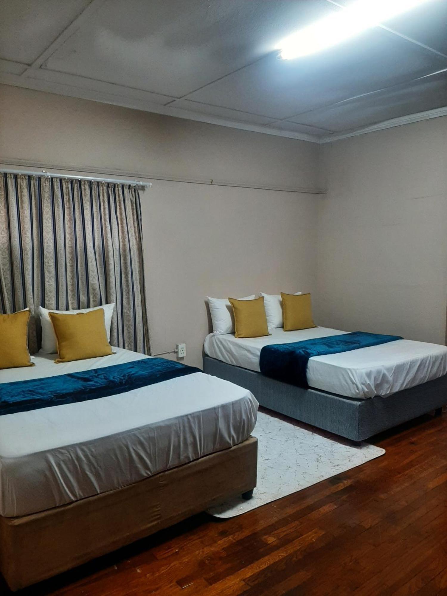 קייפטאון Triple S Guest House מראה חיצוני תמונה